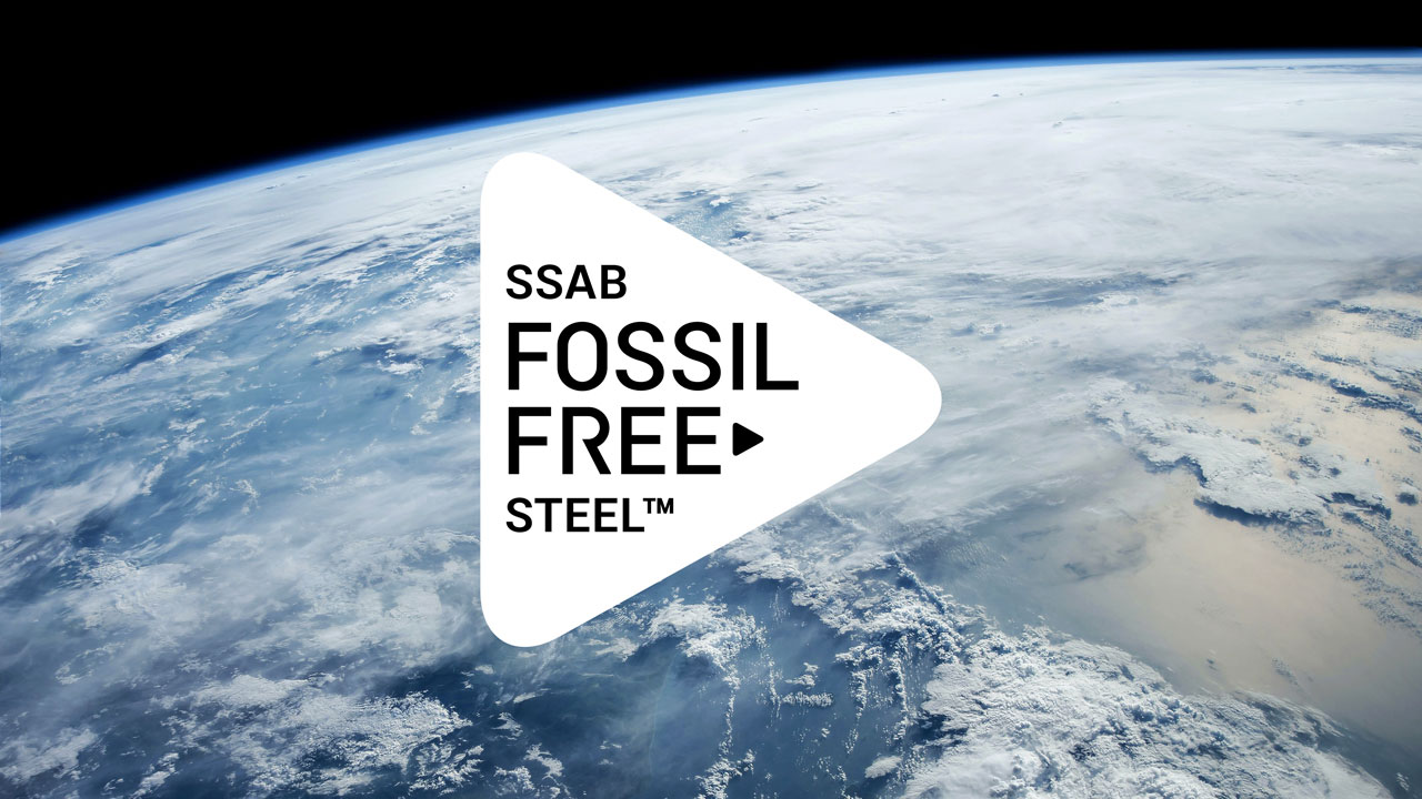 Un cartello con scritto "SSAB Fossil-free steel" (Acciaio privo di combustibili fossili).