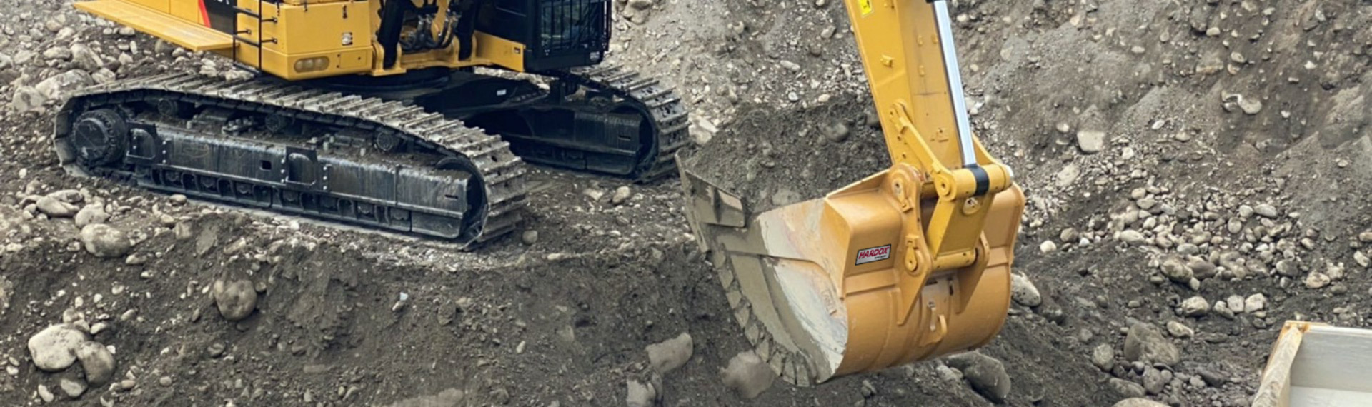 Earthmoving attachment bersertifikat Hardox® In My Body