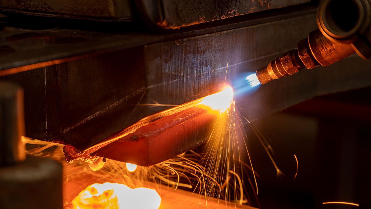 Flame cutting